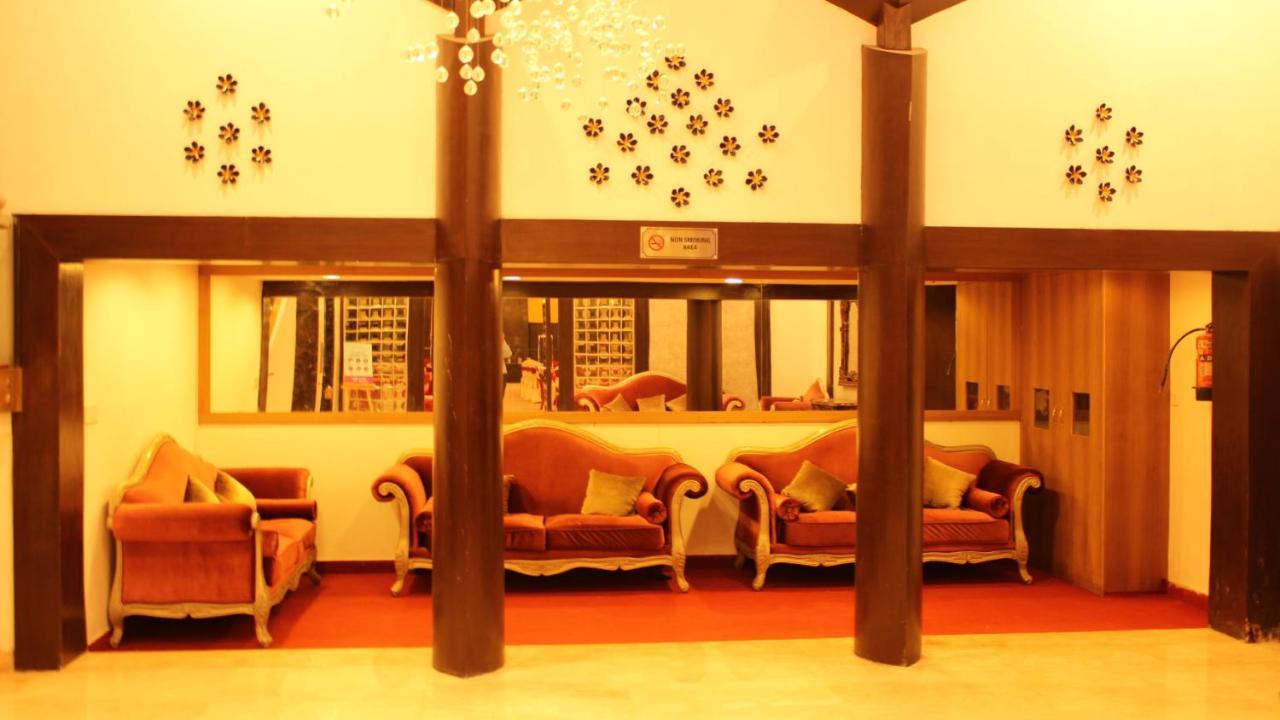 Regenta Inn Jaipur, Adarsh Nagar Экстерьер фото