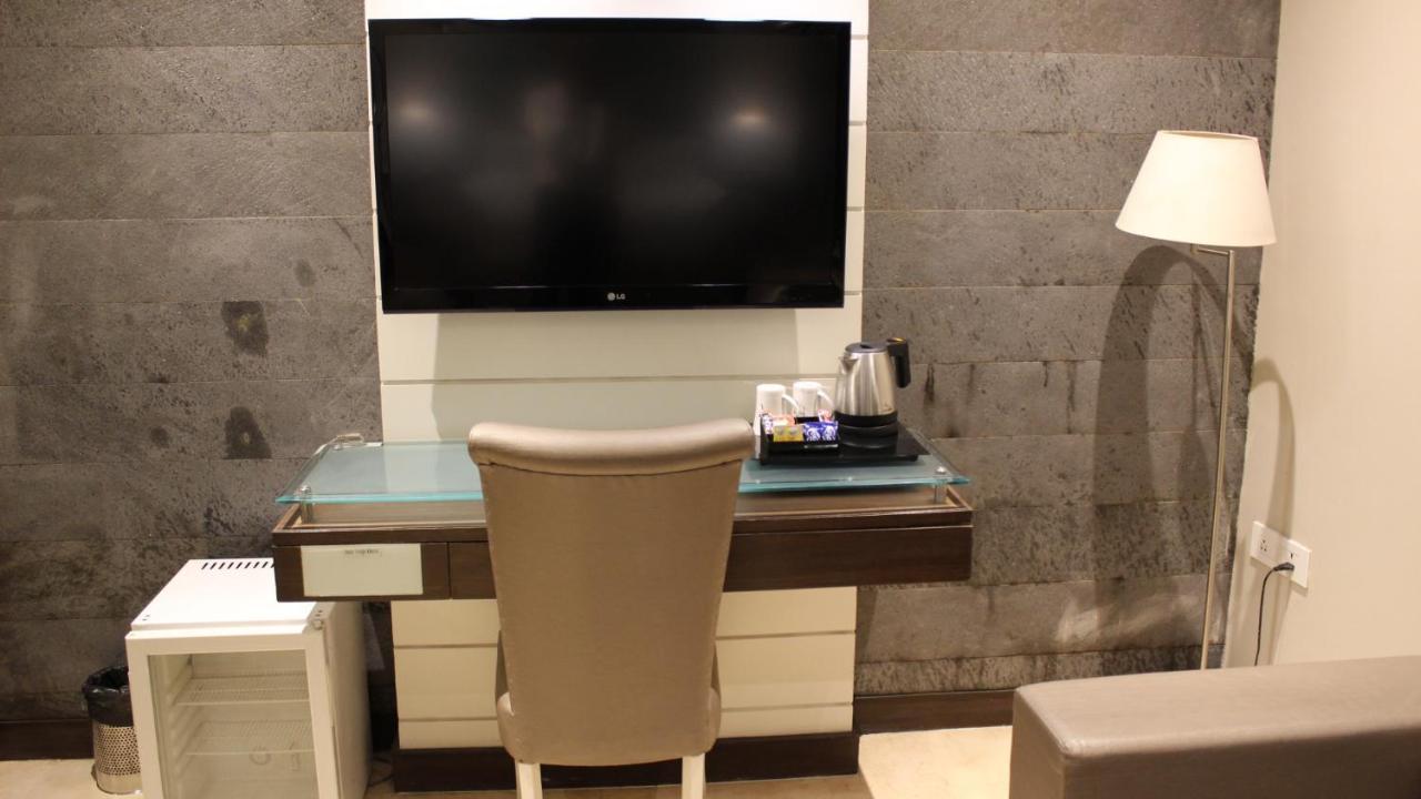 Regenta Inn Jaipur, Adarsh Nagar Экстерьер фото
