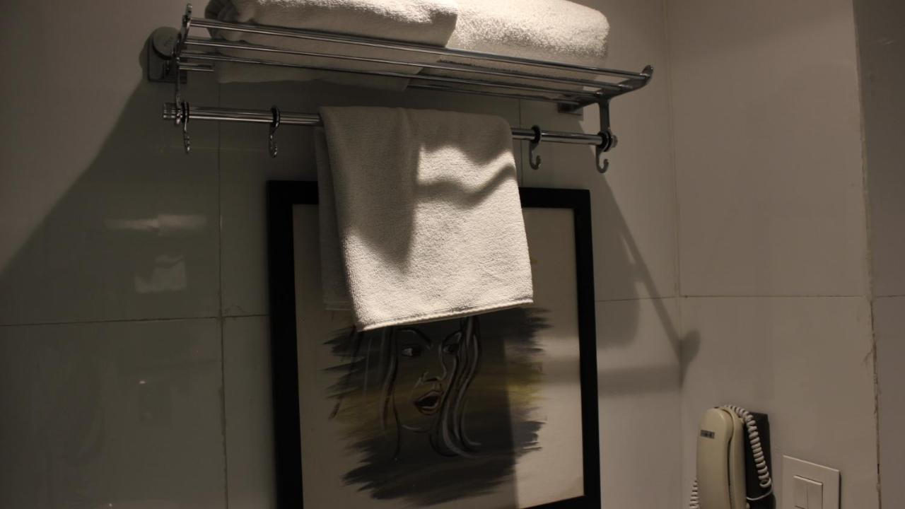 Regenta Inn Jaipur, Adarsh Nagar Экстерьер фото