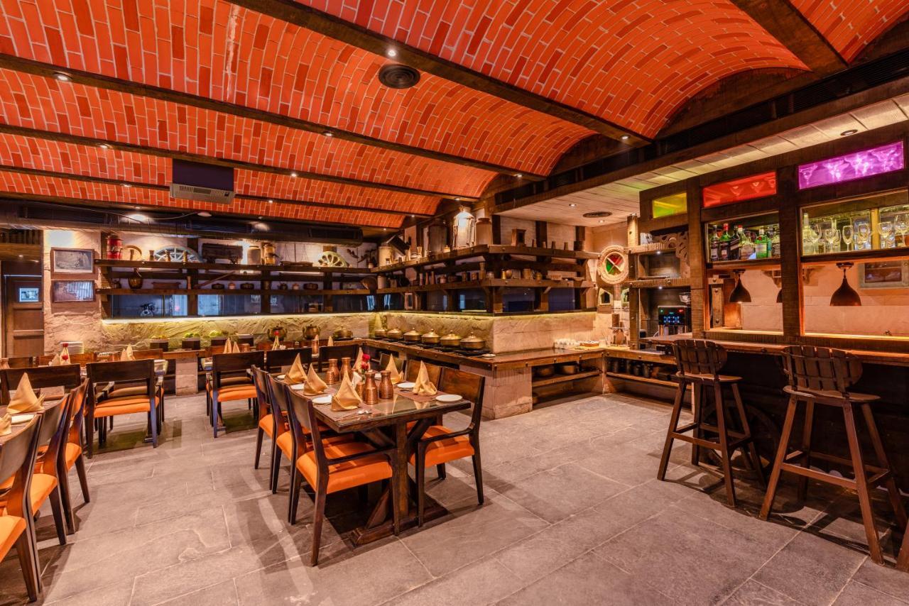 Regenta Inn Jaipur, Adarsh Nagar Экстерьер фото